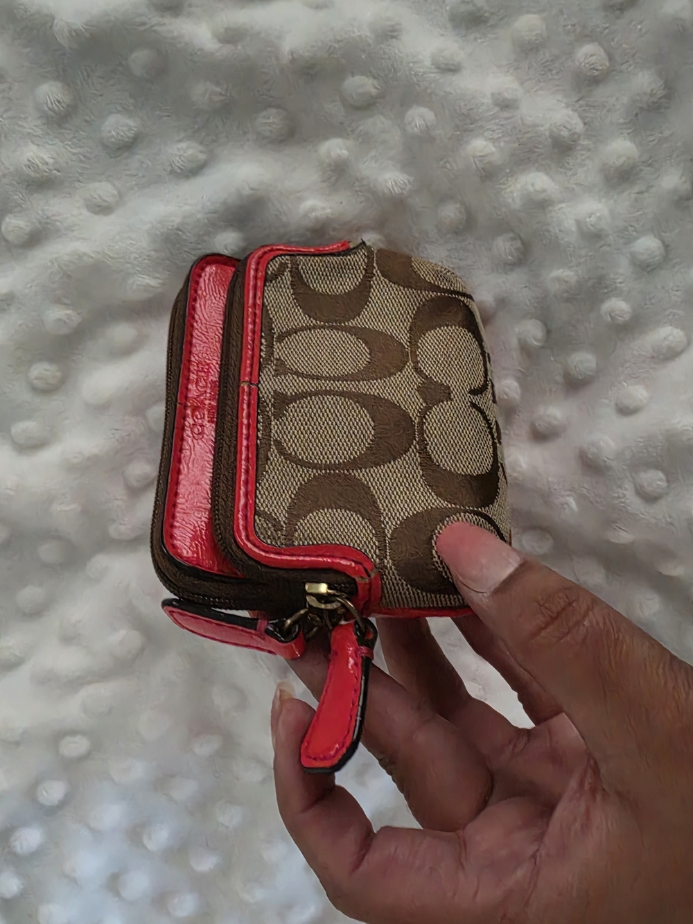 Coach Brown Signature Card Wallet/coin Pouch with Coral Patent Trim